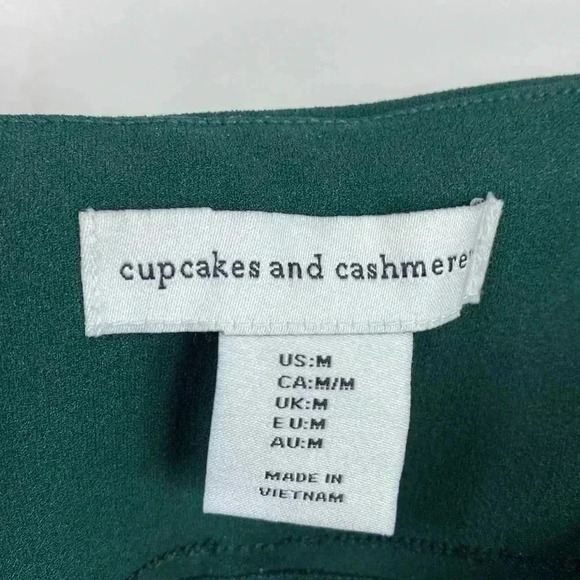 Cupcakes and Cashmere High Waist Green Pants with Sash in Size Medium. - Picture 5 of 10